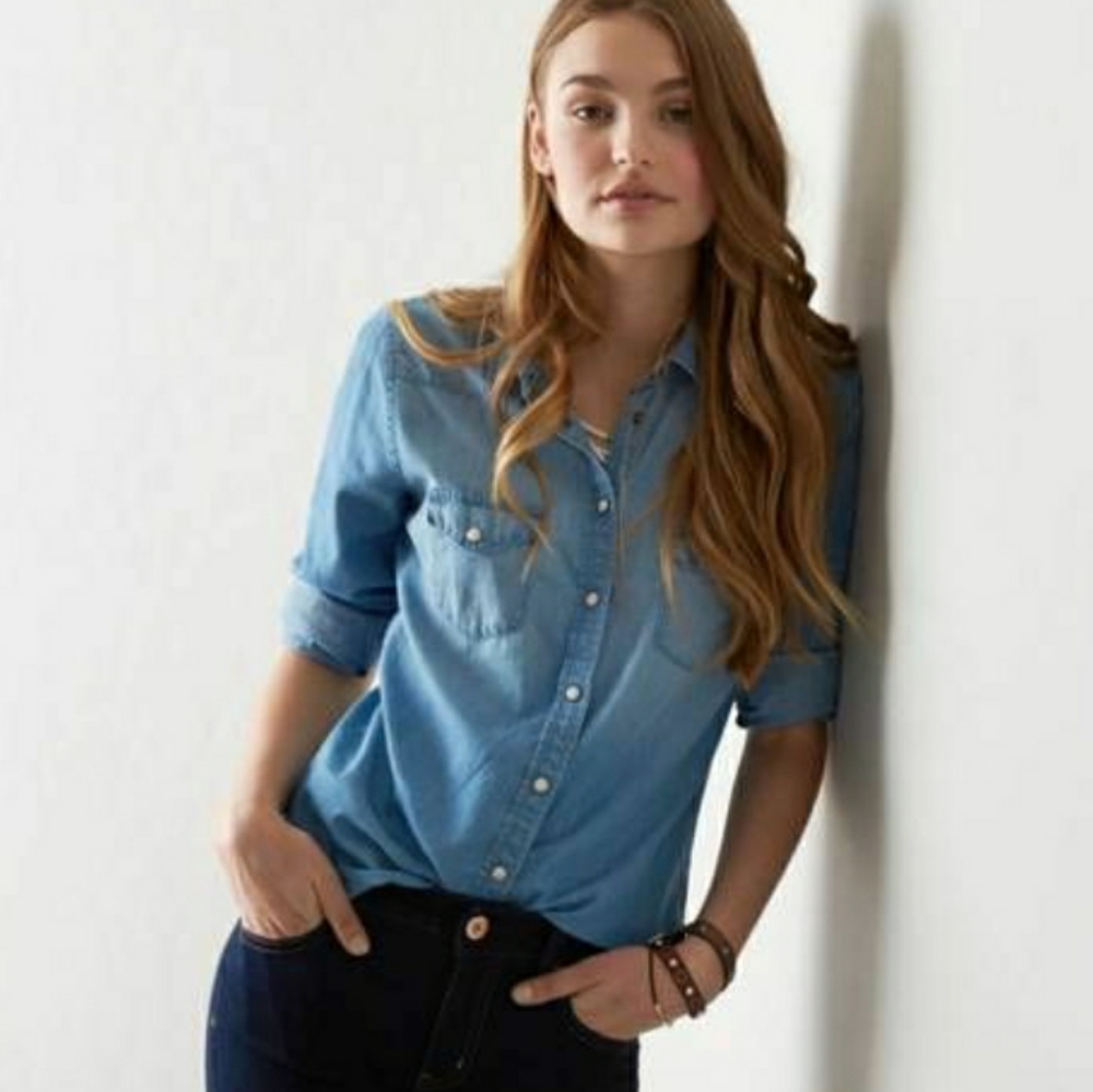 American Eagle Denim Button Down